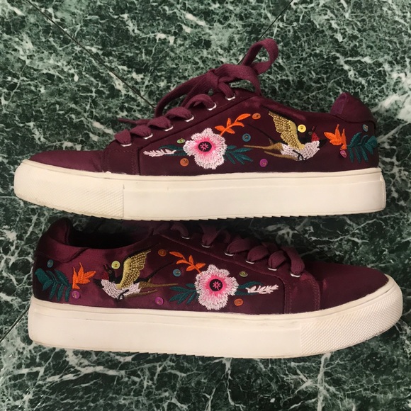 EUC MAROON RED SATIN EMBROIDERED SNEAKERS SIZE 6 - Picture 6 of 8